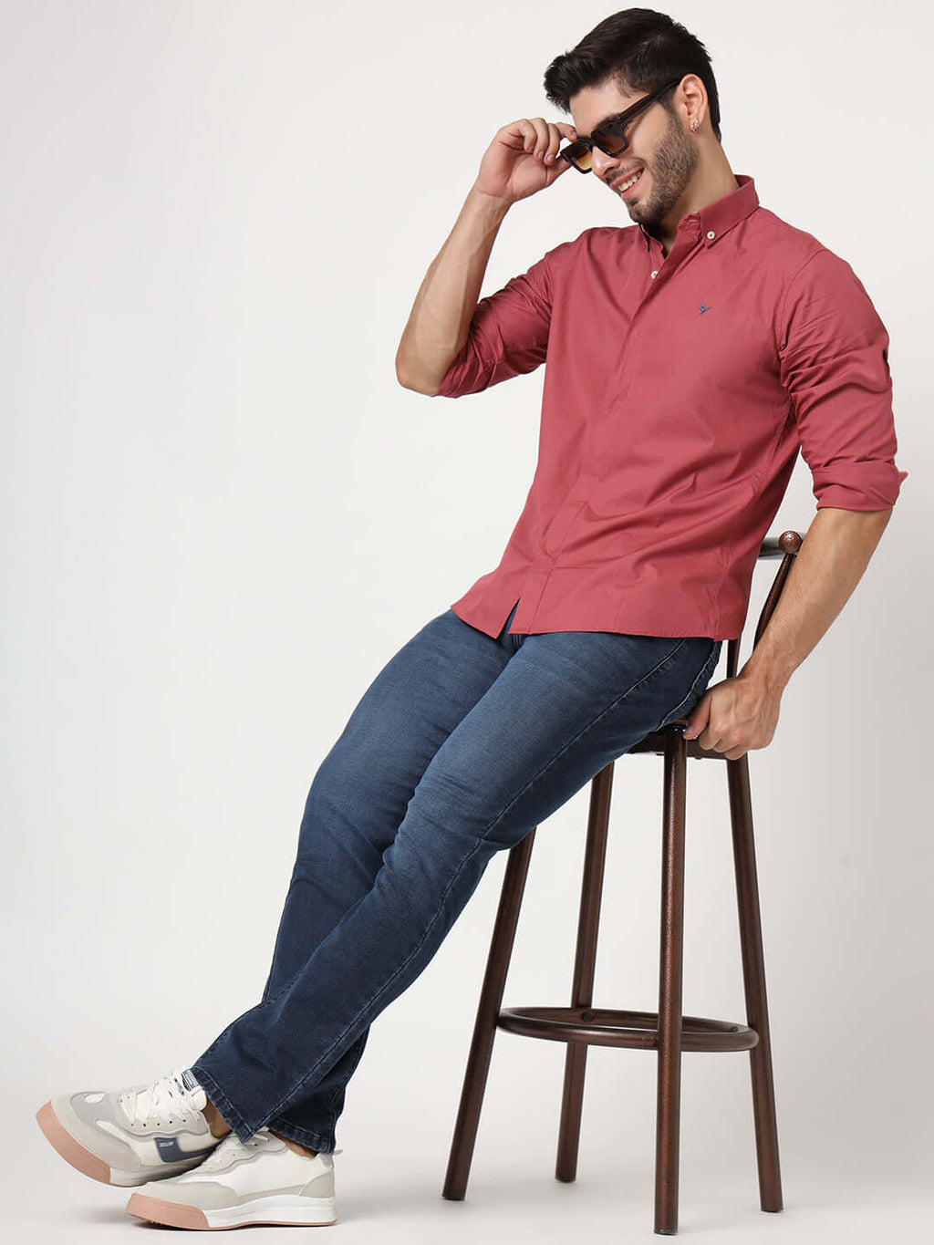 Premium Men'S Blue Mid Wash Relaxed Fit Jeans